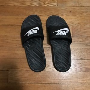 Black nike slides-barely worn